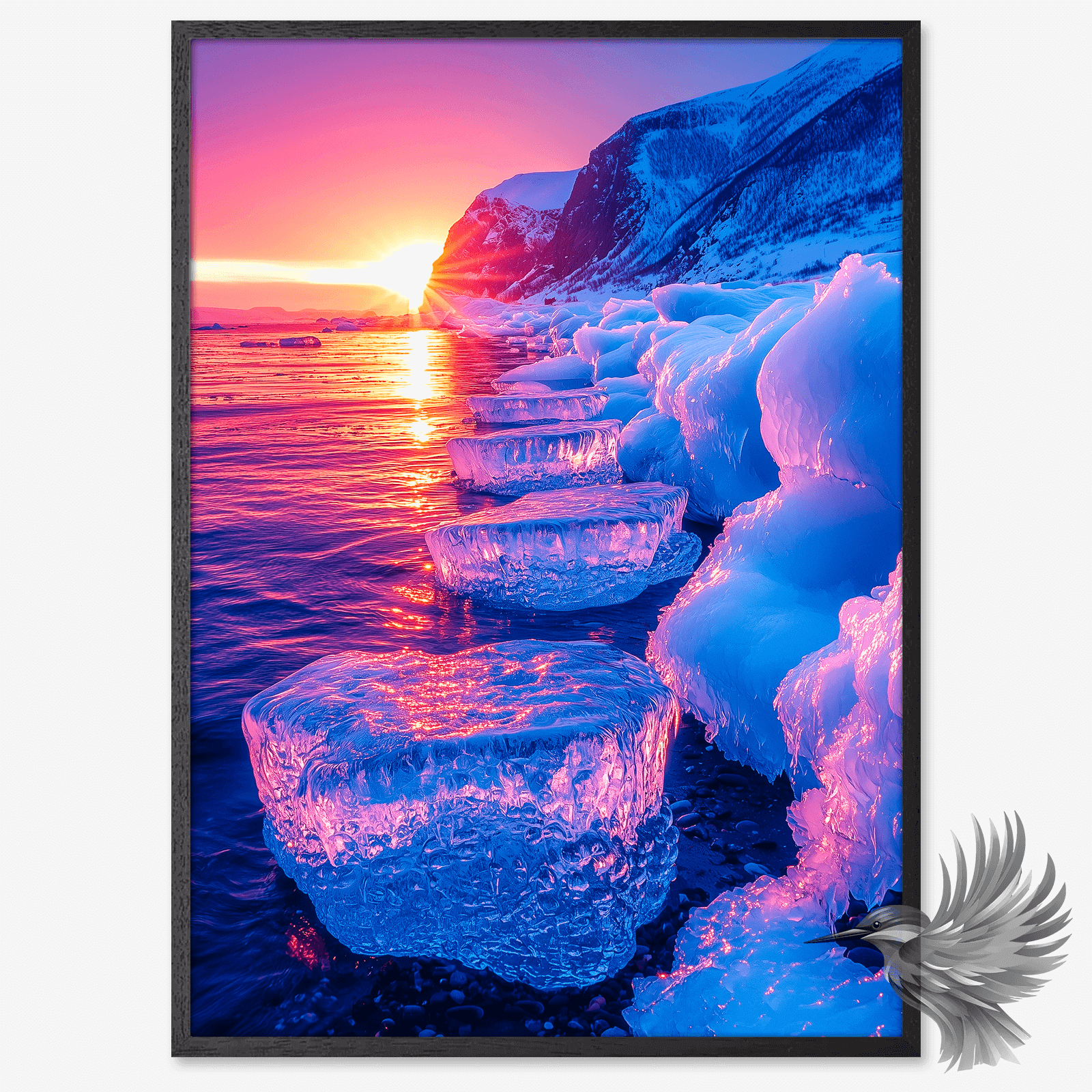 Solnedgang poster ved havet med is og farver i gyldne og blå nuancer.